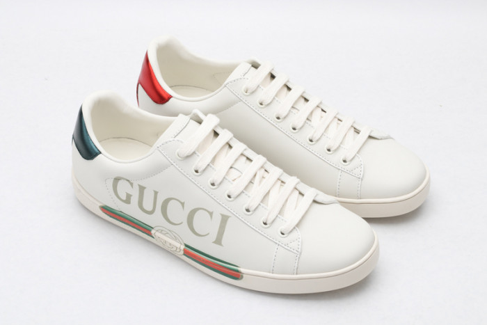 Gu66 Ace Embroidered Low-Top Sneaker