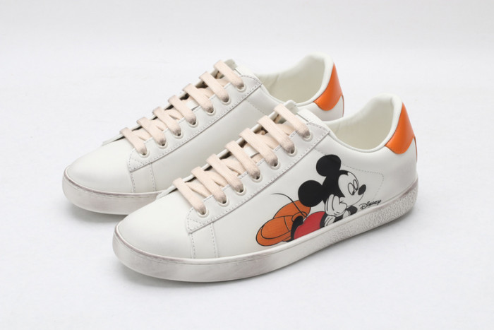 Gu66 Ace Embroidered Low-Top Sneaker