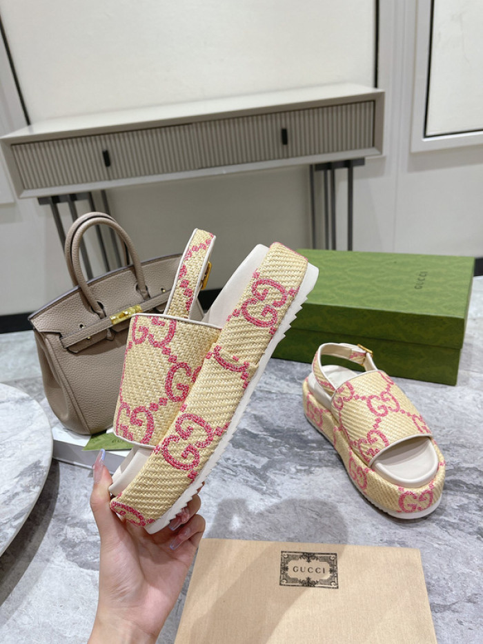Gu66 SLIPPERS