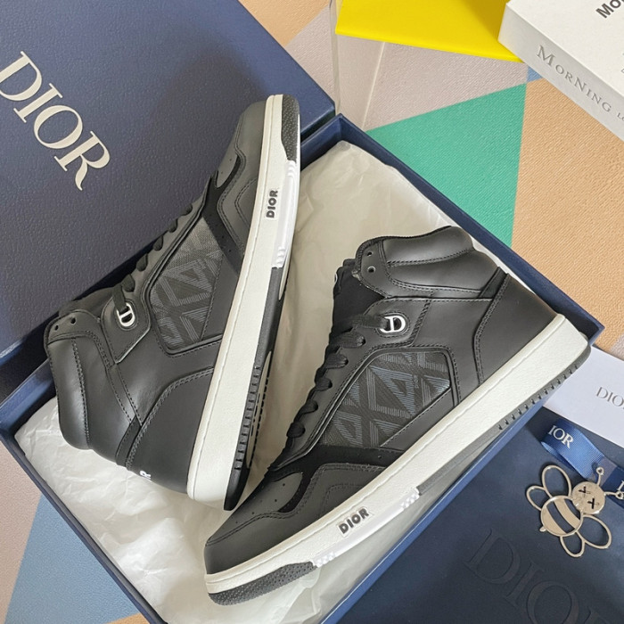D10R B27 Sneaker