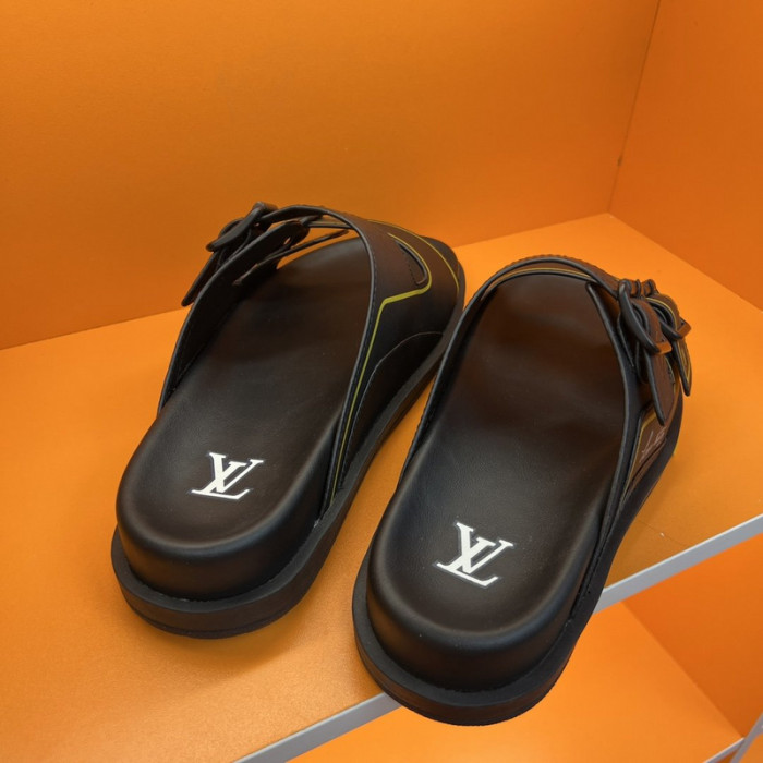 Lou1su1tt slides