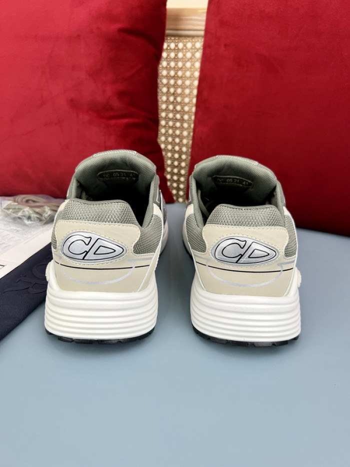 D10R B30 SNEAKER