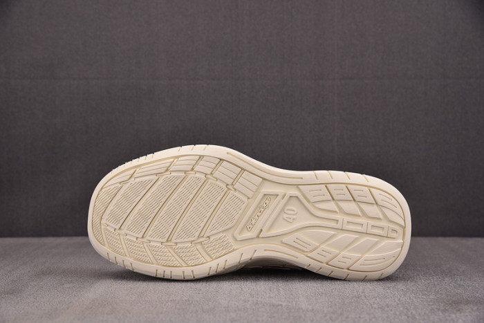 BLCG Hamptons Worn-out Sneaker 841765 WCURS 9960