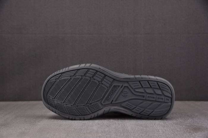BLCG Hamptons Worn-out Sneaker 841765 WCURB 1190