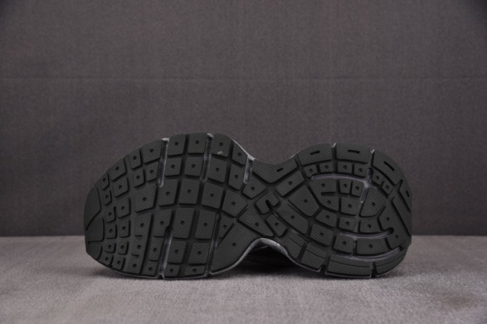 BLCG 3XL SNEAKER 734731 W3XNY 1100