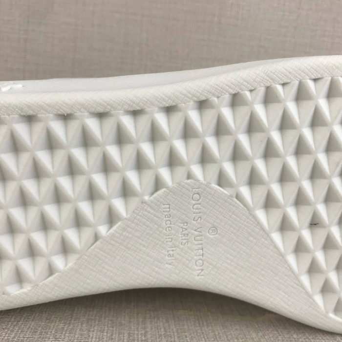 lou1su1tt Frontraw Sneaker