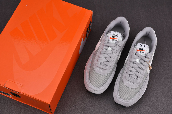 Nike LD Waffle SF sacai Fragment Grey DH2684-001