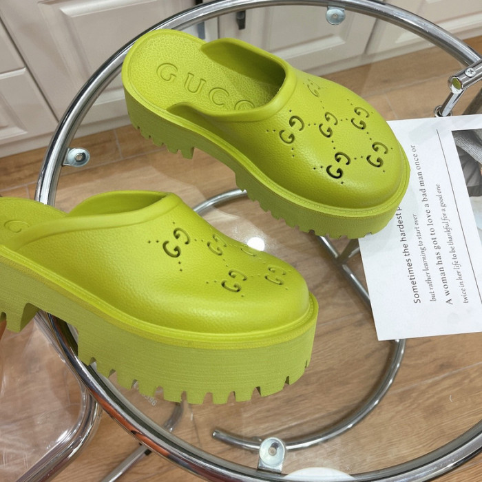 Gu66 SLIPPERS