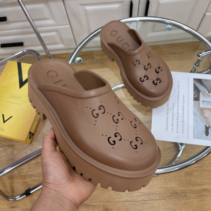 Gu66 SLIPPERS