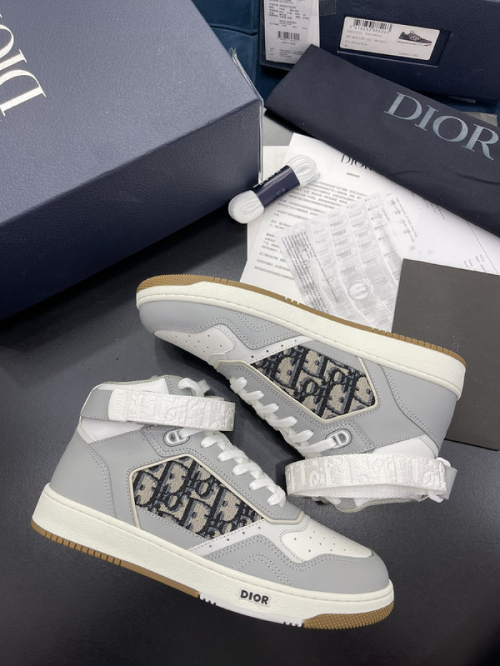 D10R B27 Sneaker