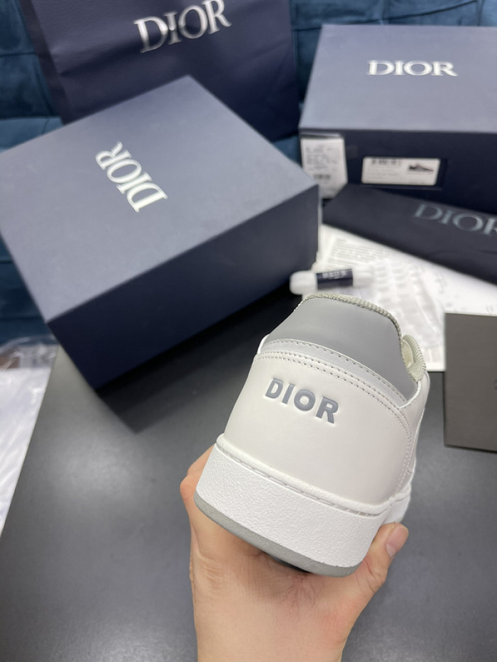 D10R B27 Sneaker