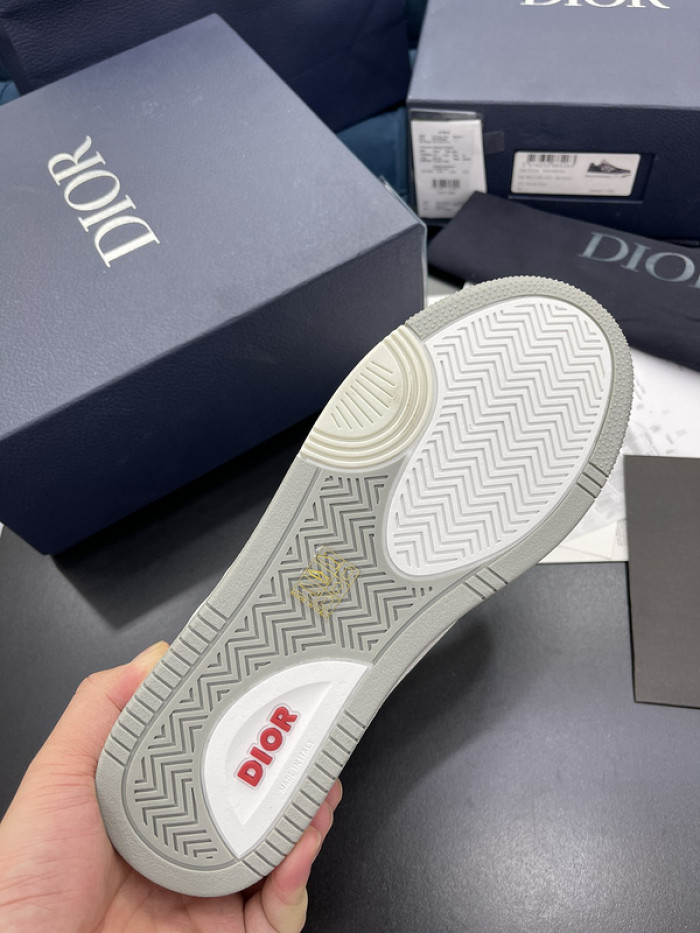 D10R B27 Sneaker