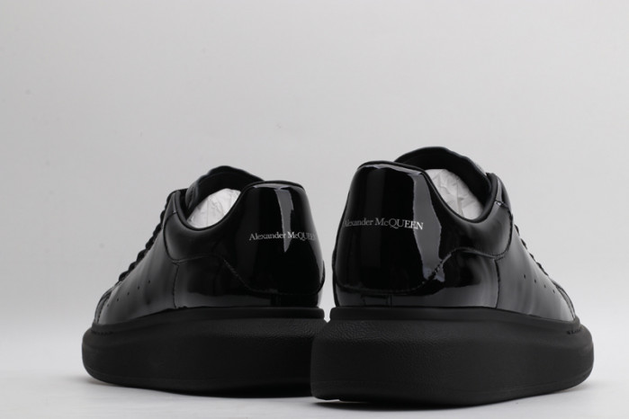 MQ Sneakers