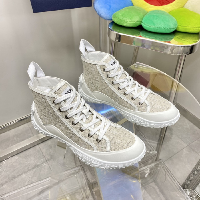 D10R SNEAKER