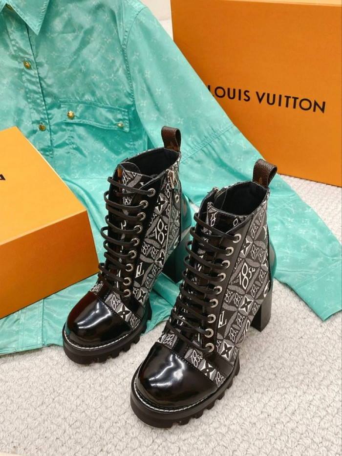 lou1su1tt Boots