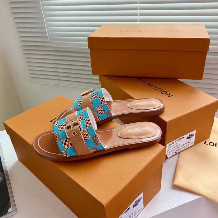 Lou1su1tt slides