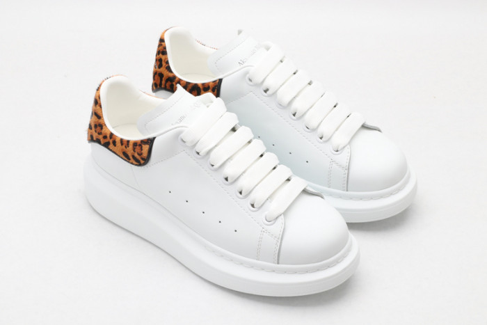MQ Sneakers