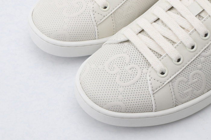 Gu66 Ace Embroidered Low-Top Sneaker