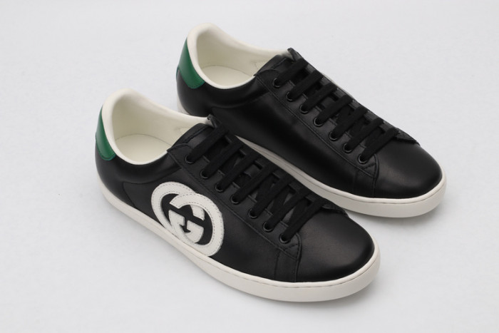 Gu66 Ace Embroidered Low-Top Sneaker