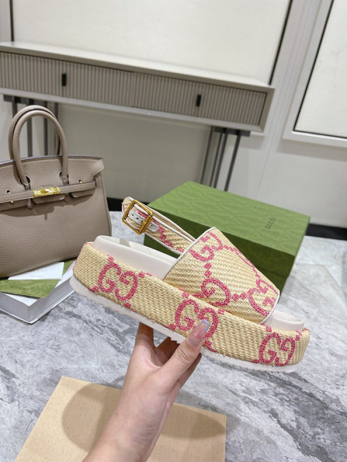 Gu66 SLIPPERS