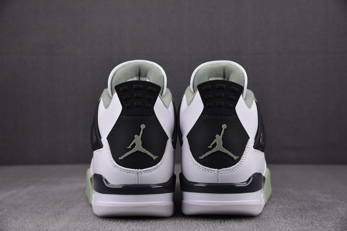 Air Jordan 4 WMNS 
