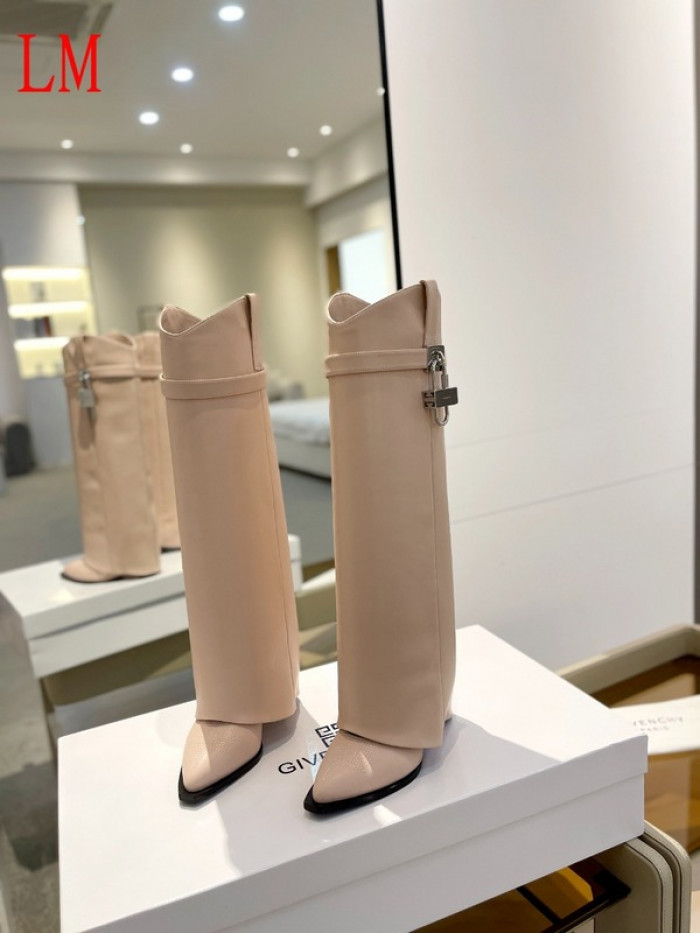 G1VENCHY BOOTS