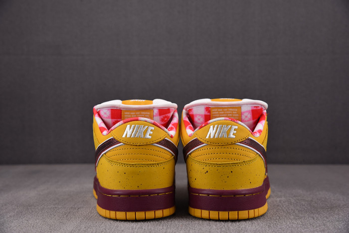 Nike SB Dunk Low Yellow Lobster Men