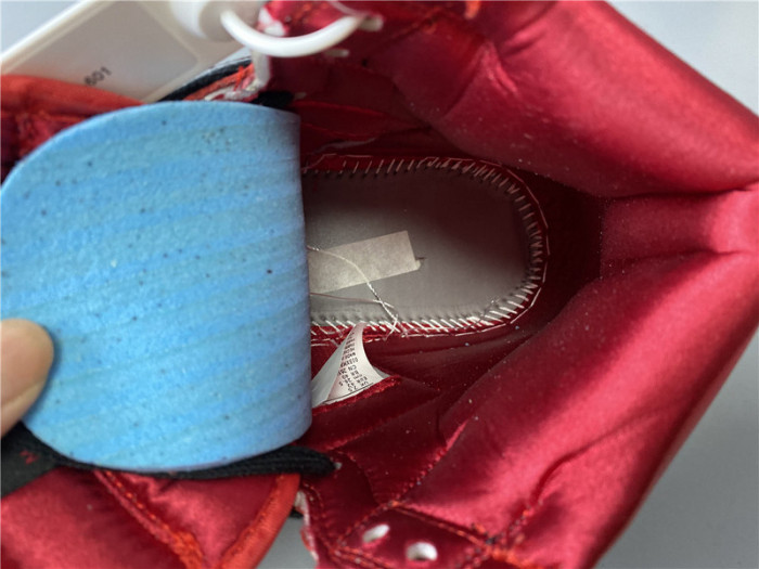 Air Jordan 1 Retro High Satin Snake Chicago CD0461-601