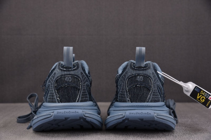 BLCG 3XL SNEAKER 734734 WTSAX 4000