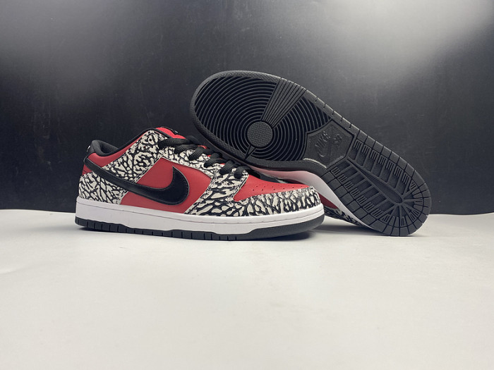 nike dunk sb low S*p*e red cement (2012) 313170-600