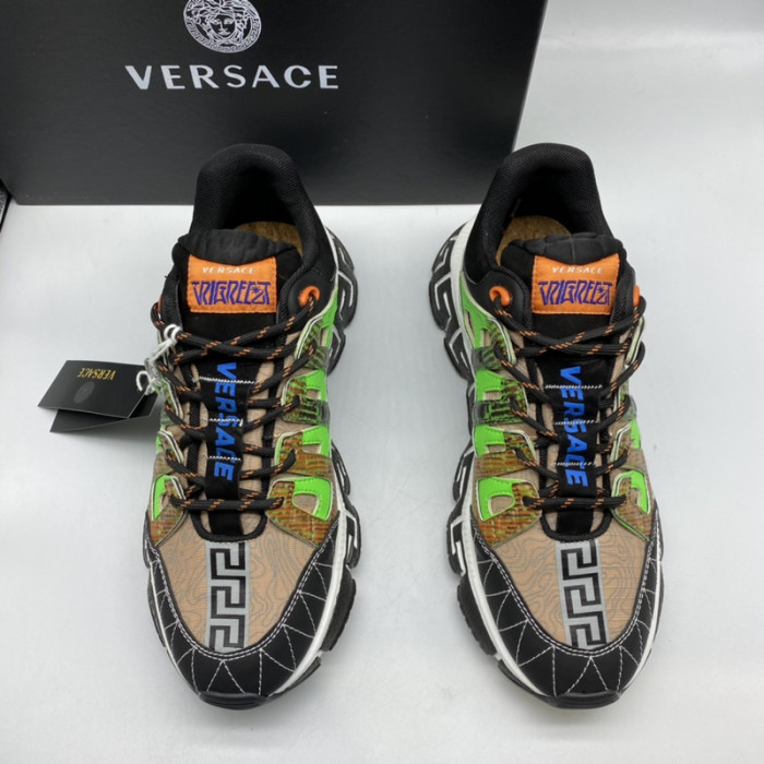 VERS SNEAKERS