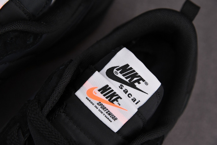 Nike Vaporwaffle Sacai Black Gum DD1875-001