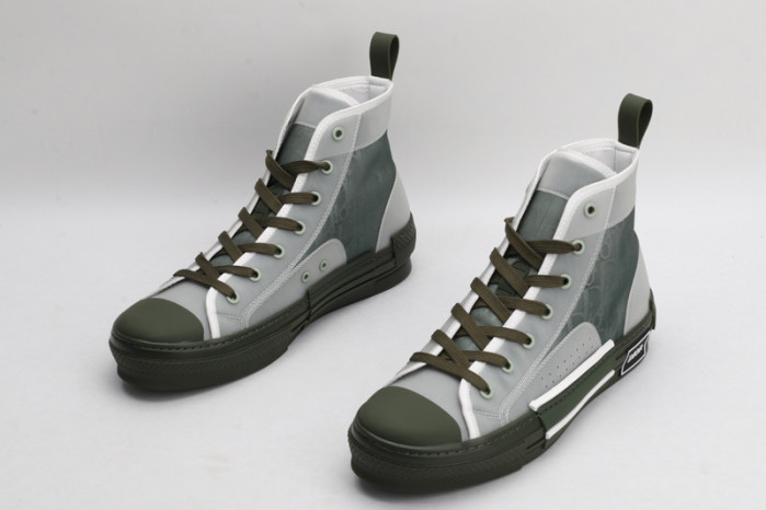 D10R B23 Oblique High Top Sneaker