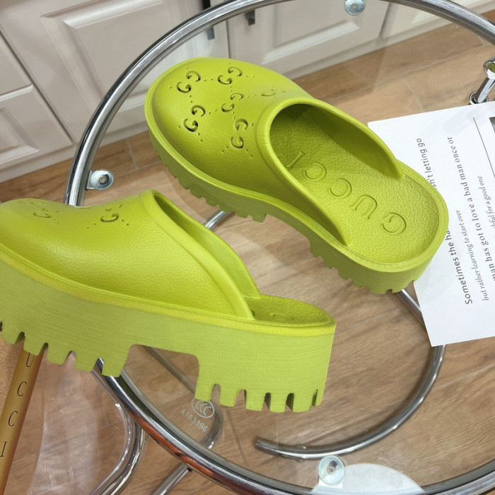 Gu66 SLIPPERS
