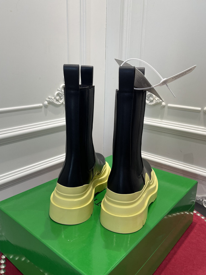 bo*te*ga Ve*ne*ta boots
