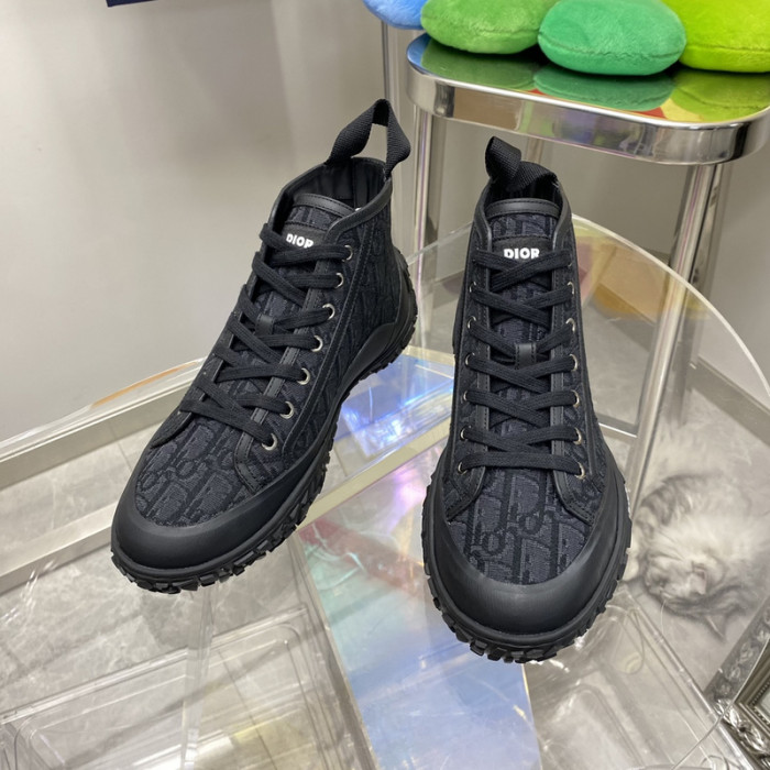 D10R SNEAKER