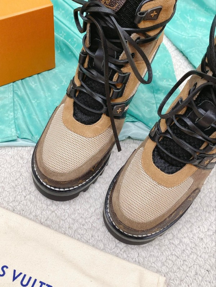 lou1su1tt Boots