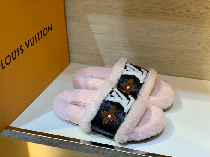 Lou1su1tt slides