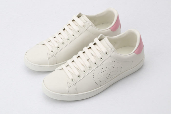 Gu66 Ace Embroidered Low-Top Sneaker