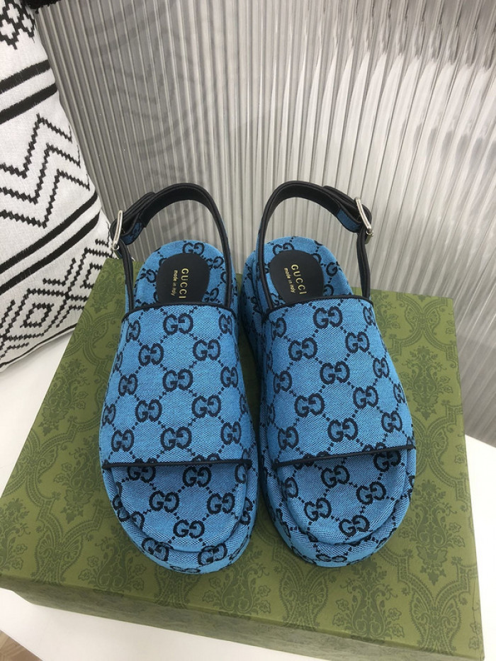 Gu66 SLIPPERS