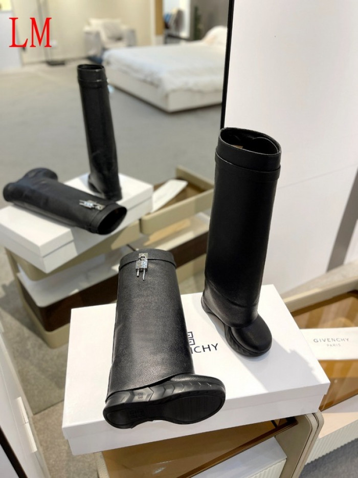 G1VENCHY BOOTS