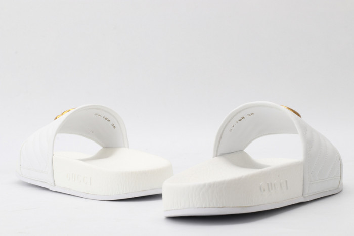 Gu66 SLIPPERS