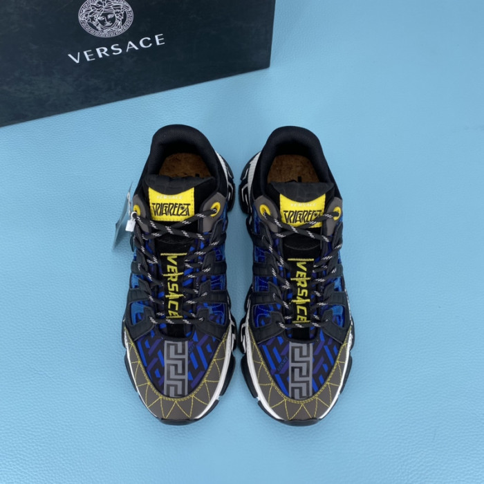 VERS SNEAKERS