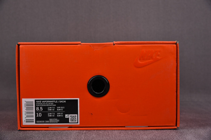 Nike Vaporwaffle sacai Villain Red Neptune Green DD3035-200