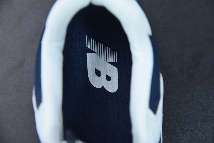 N3W BLANCE SNEAKER