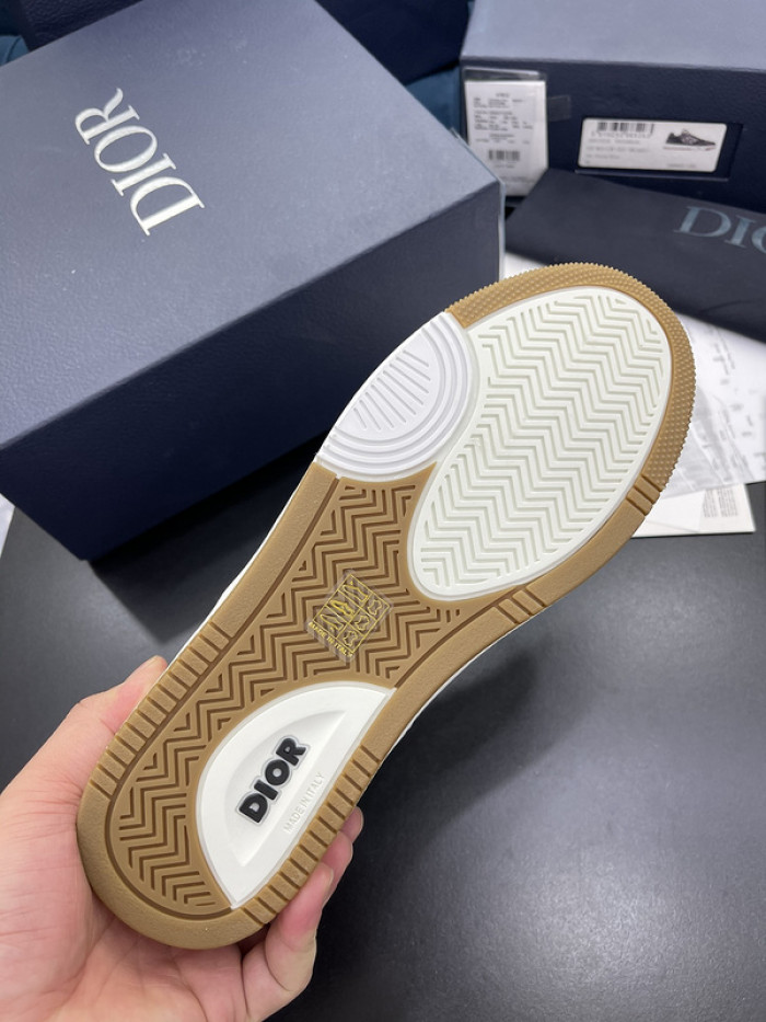 D10R B27 Sneaker