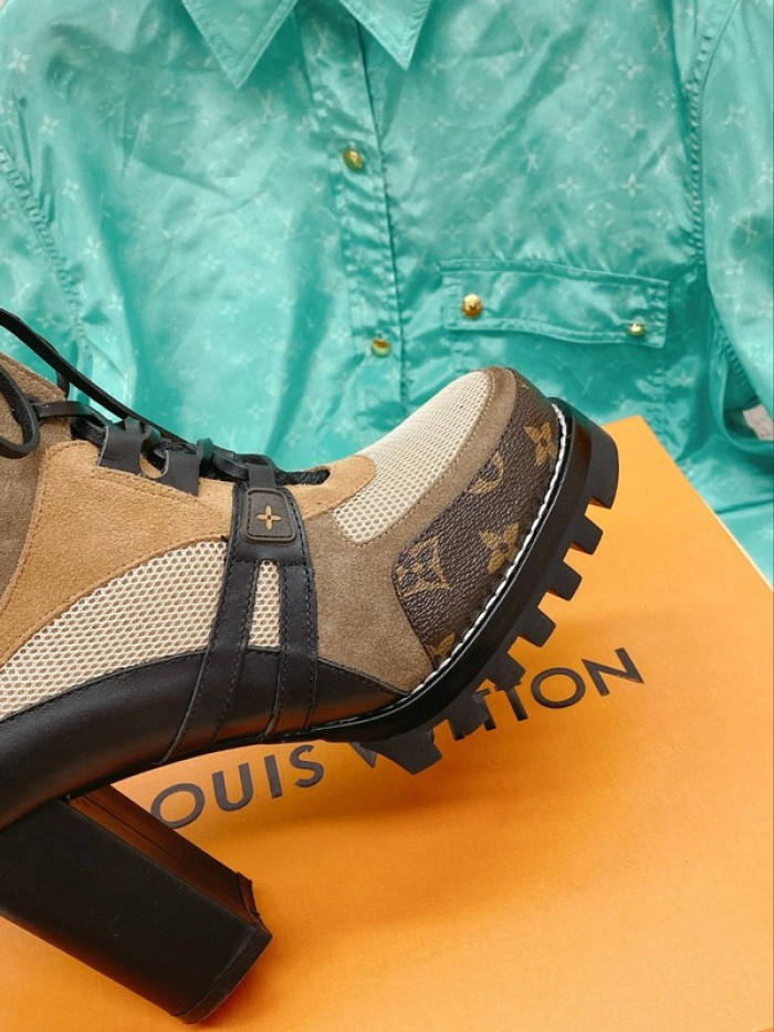 lou1su1tt Boots