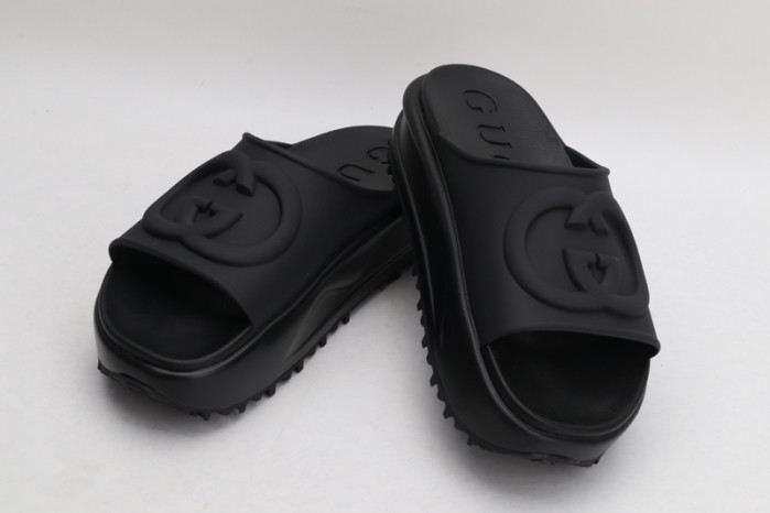 Gu66 SLIPPERS