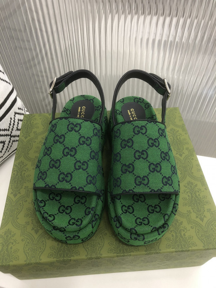 Gu66 SLIPPERS