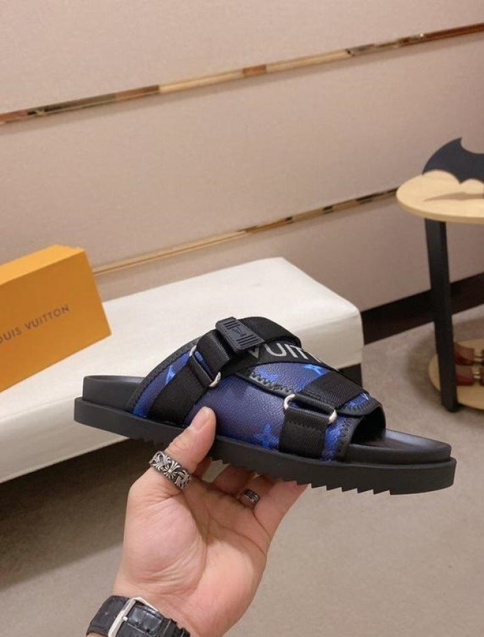 Lou1su1tt slides